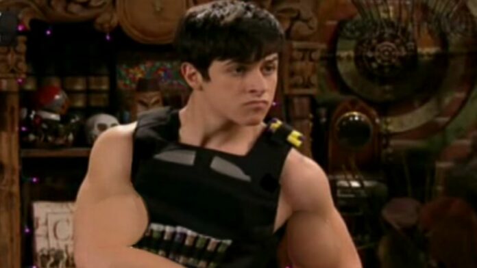 David Henrie sexualidad pareja gay disney actor biografía wizards of waverly place