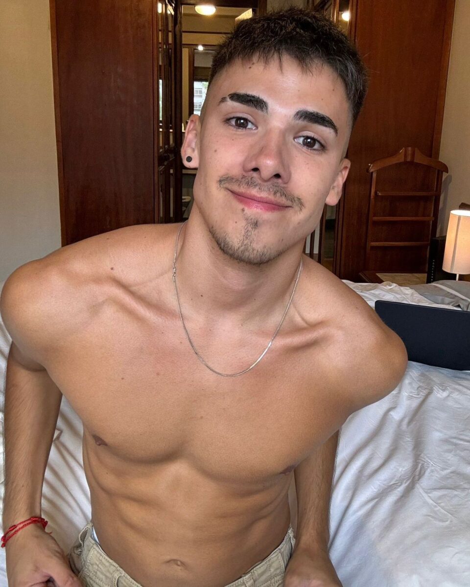 Nacho Newson sin playera