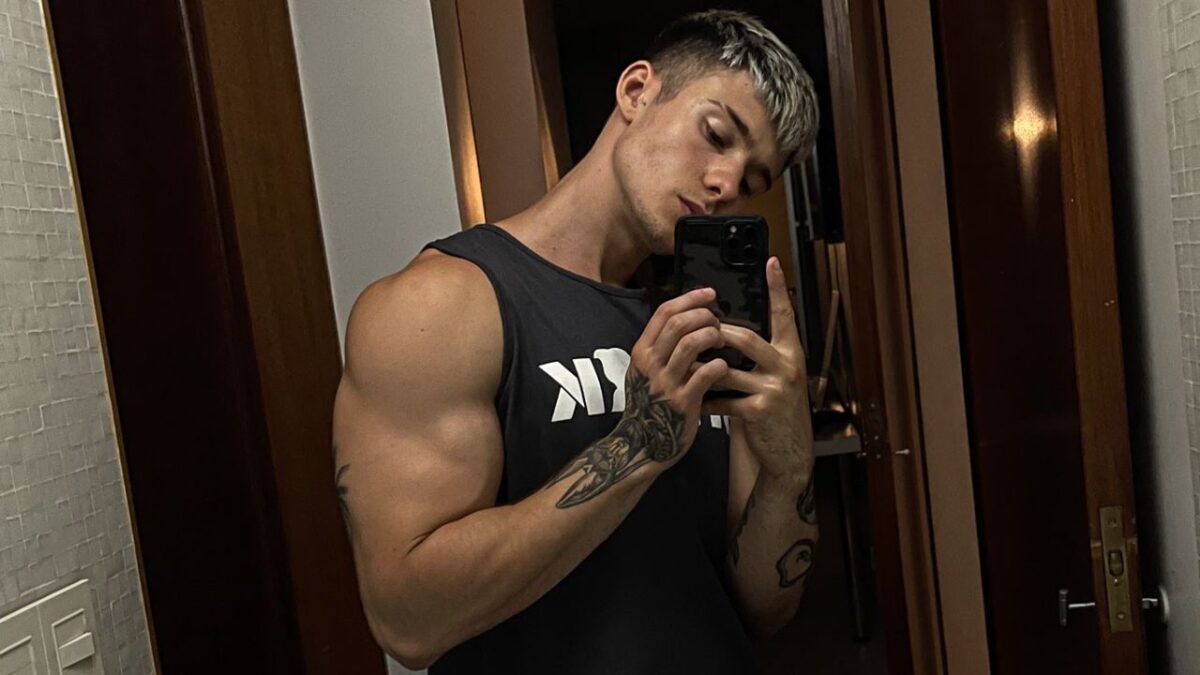 Tomás Mazza biografía sexualidad pareja videos fotos quién es gay bisexual