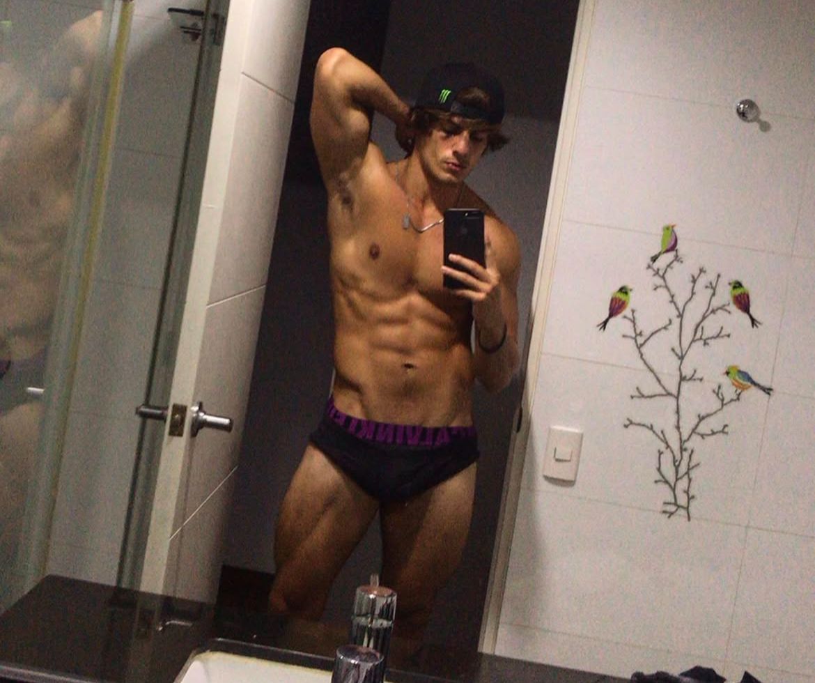 Renato Rossini en ropa interior pack fotos videos