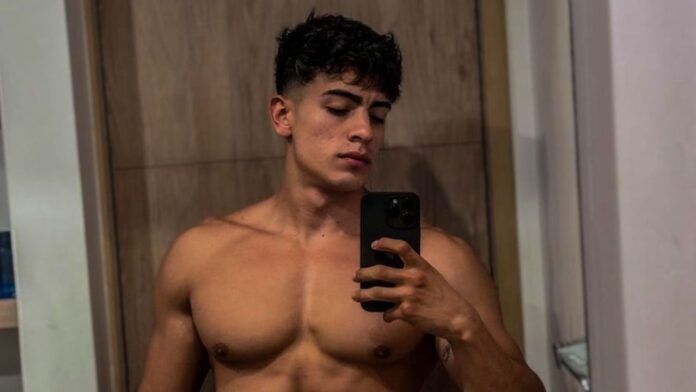 brayan lasso fotos músculos pectorales sin ropa almohadas famosos pecho