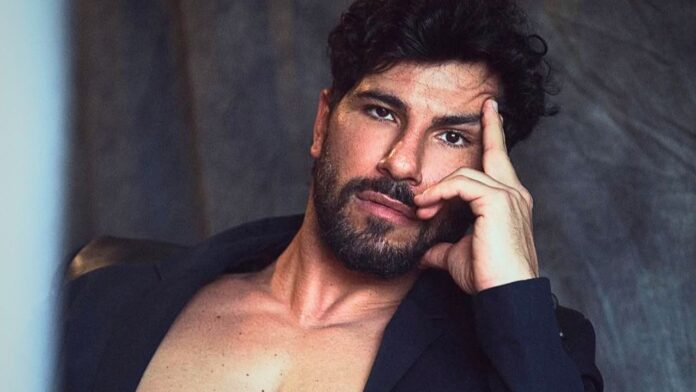 Uriel del Toro fotos videos biografía actor modelo sexualidad pareja la casa de los famosos all stars gay novia