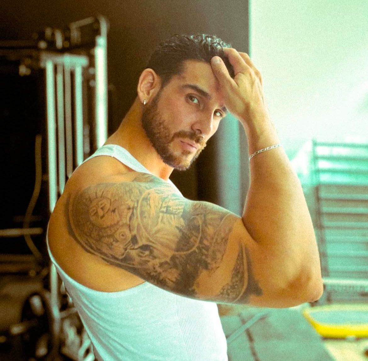 Varo Vargas fotos videos cantante modelo peruano