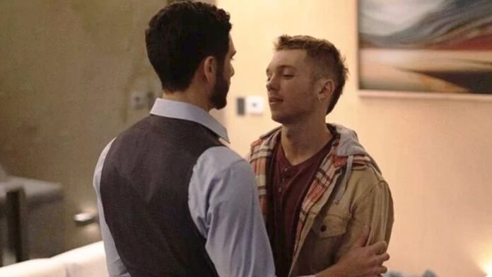 Alejandro Speitzer y Franco Masini fotos de película straight Bárbara lópez bisexual LGBT gay tráiler estreno prime video