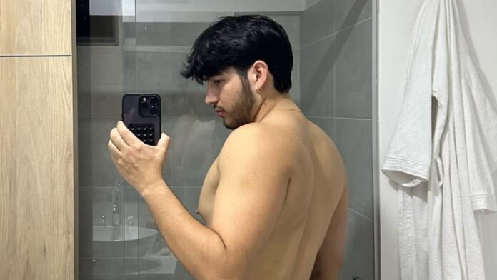 Sebastián Reyes fotos y videos biografía novio pareja colombia desnudo pack xxx quién es biografía