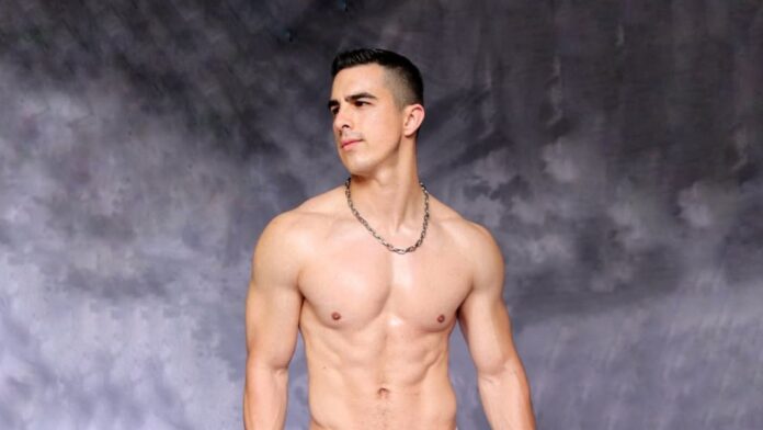 Lalo Oconner Eduardo Martínez videos fotos sexualidad pareja stripper mexicano abraham medina kim shantal