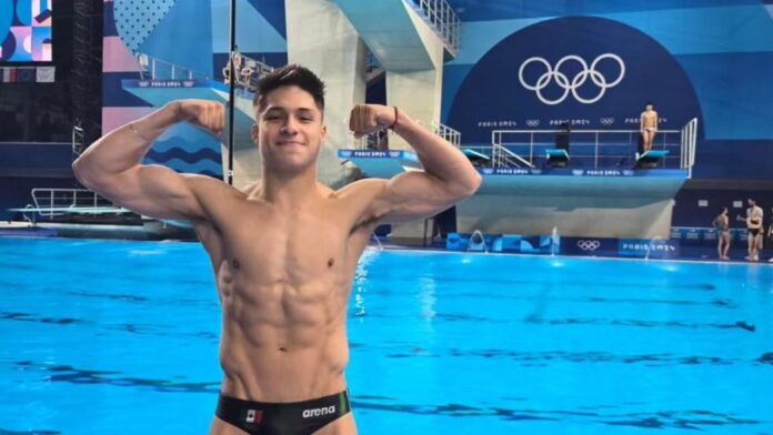 Osmar Olvera fotos videos biografía clavadista mexicano sexualidad pareja medalla plata 2025