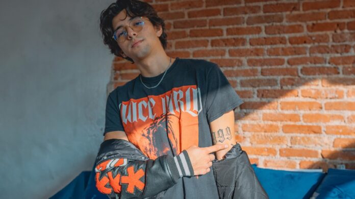 Millos 999 famosos celebridades que les filtraron videos íntimos fotos packs