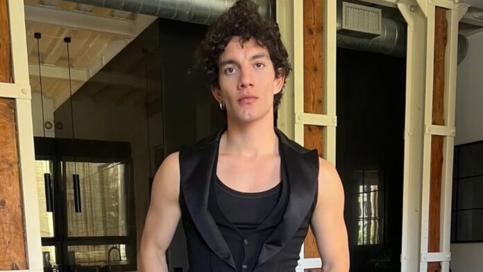 Jorge López actor chileno sexualidad novia es gay fotos videos orientación sexual valerio élite pareja 2025