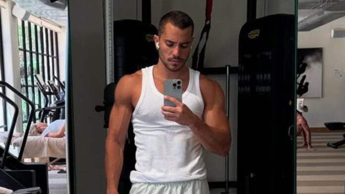 andré lamoglia iván carvalho élite gay bisexual biografía sexualidad pareja novia 2025 jade picon