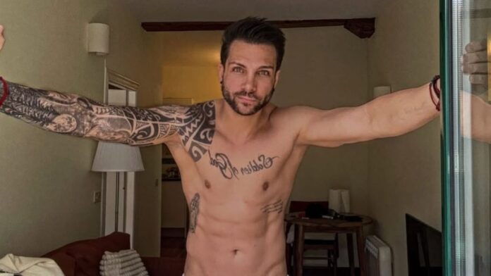 nicola-porcella-fotos-videos-soltero-cotizado-la-casa-de-los-famosos-mexico-actor-sexualidad-pareja-hoy-2025 Nicola Porcella actor exfutbolista la casa de los famosos méxico foto of sin ropa bañándose kenzo el amor no tiene receta soltero cotizado hoy el conquistador